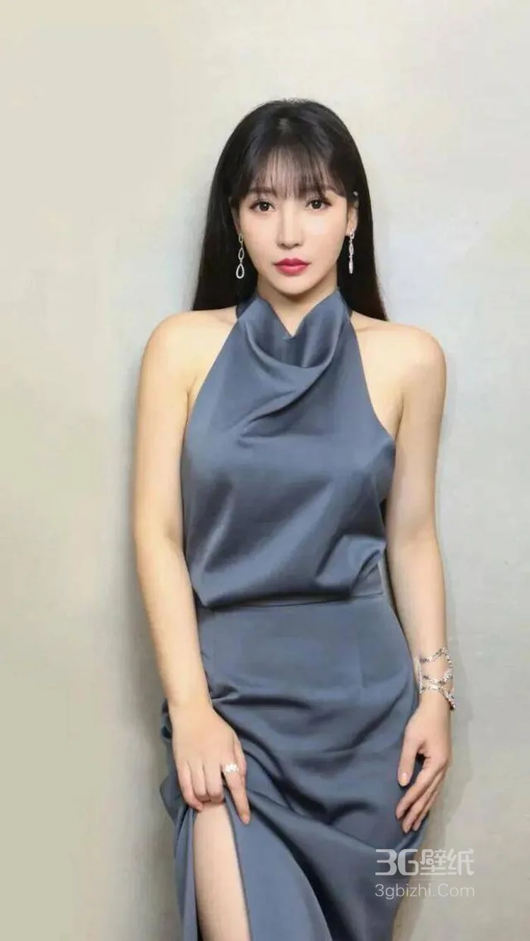 前前后后都有爱心，精选性感美胸美女赵小米黑衣短裤写真图片 第3张 - 性感美女写真
